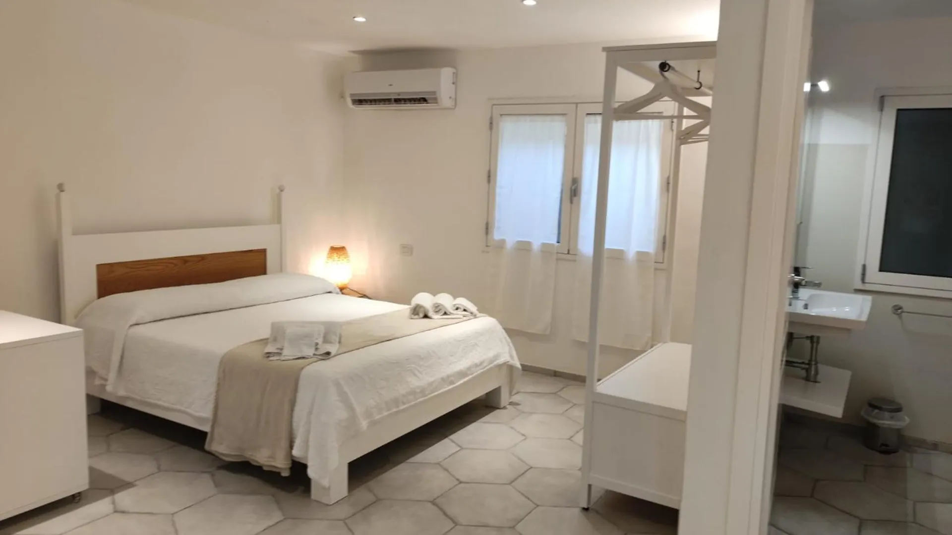 Sardegna é - Villa Charme&Design Olbia Italie